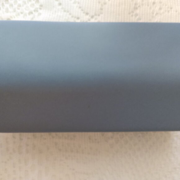 Vase & urn - Picture 11 of 14